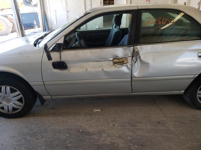 Photo 9 from auction – 2000 TOYOTA CAMRY LE with VIN 4T1BF22K7YU094394