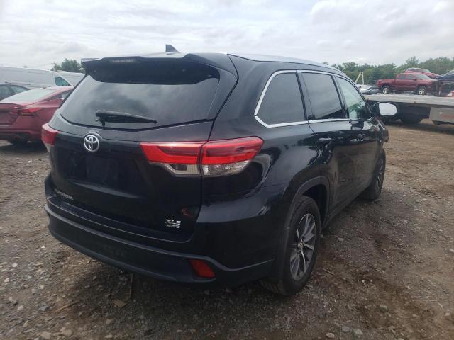 Photo 4 from auction – 2017 TOYOTA HIGHLANDER with VIN 5TDJZRFH8HS394822