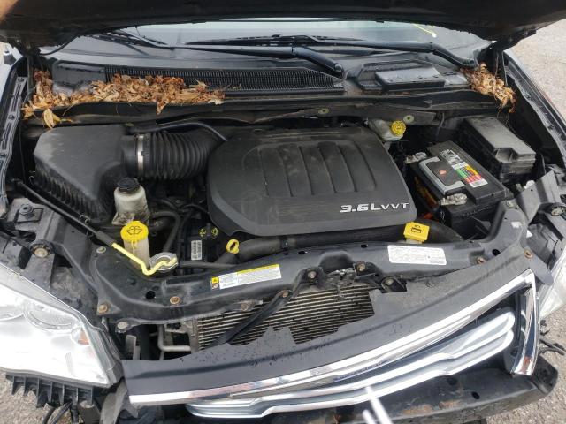 Photo 7 from auction – 2013 CHRYSLER TOWN & COU with VIN 2C4RC1BG4DR555513