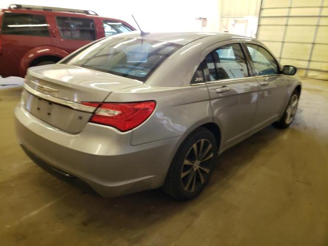 Photo 4 from auction – 2013 CHRYSLER 200 TOURIN with VIN 1C3CCBBB9DN543181
