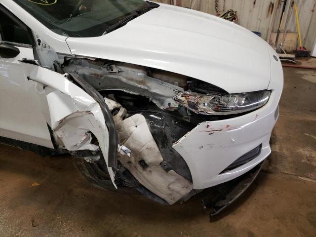 Photo 9 from auction – 2013 FORD FUSION S with VIN 3FA6P0G71DR232062
