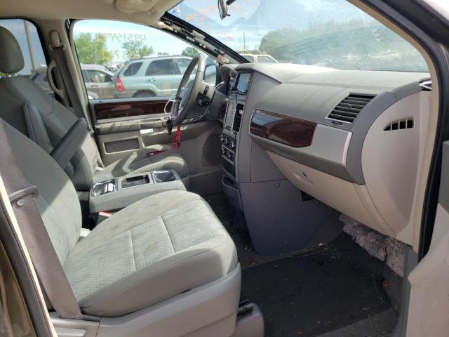 Photo 5 from auction – 2010 CHRYSLER TOWN & COU with VIN 2A4RR5D14AR376232