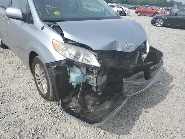 Photo 9 from auction – 2014 TOYOTA SIENNA XLE with VIN 5TDYK3DC2ES521759