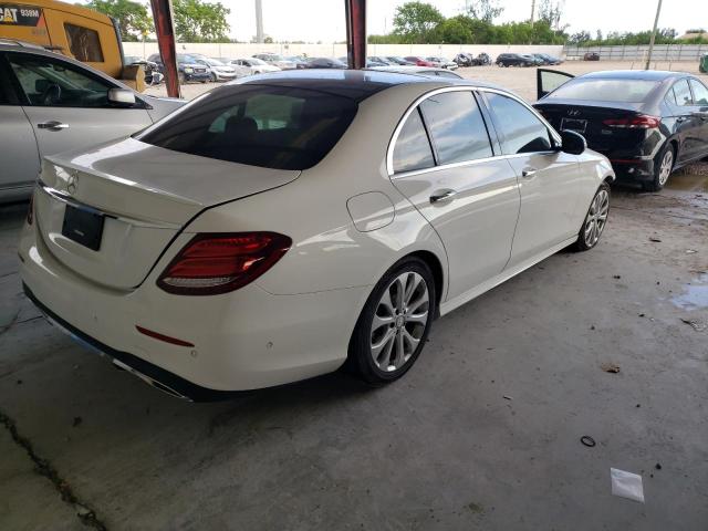 Photo 4 from auction – 2017 MERCEDES-BENZ E 300 with VIN WDDZF4JB6HA042648