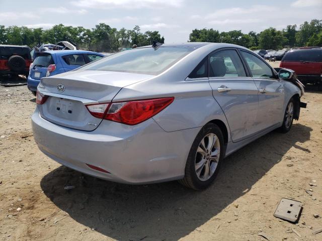 Photo 4 from auction – 2013 HYUNDAI SONATA SE with VIN 5NPEC4AC6DH727505