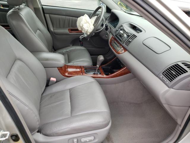 Photo 5 from auction – 2004 TOYOTA CAMRY LE with VIN 4T1BF30K44U577280