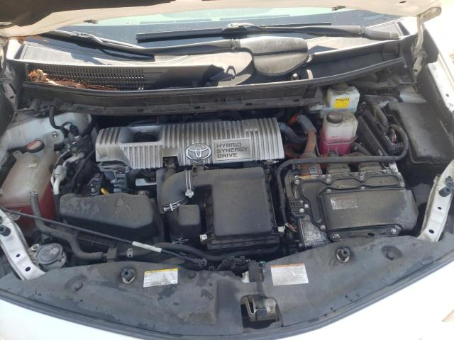 Photo 7 from auction – 2016 TOYOTA PRIUS V with VIN JTDZN3EU5GJ048331