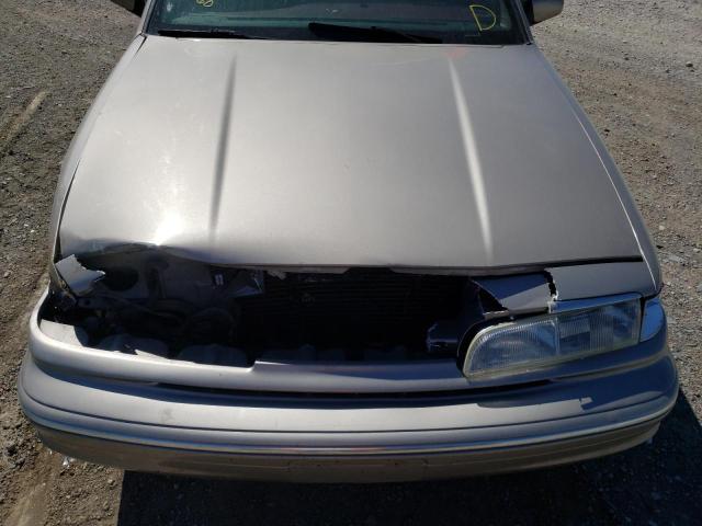 Photo 7 from auction – 1995 FORD CROWN VICT with VIN 2FALP74W7SX112207