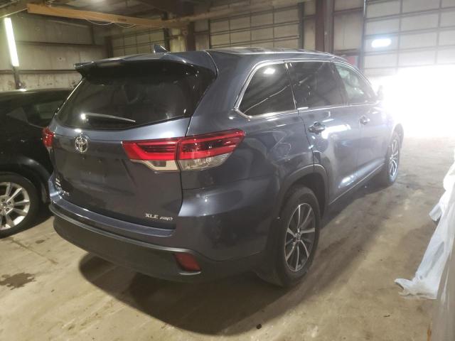 Photo 4 from auction – 2019 TOYOTA HIGHLANDER with VIN 5TDJZRFH5KS938300