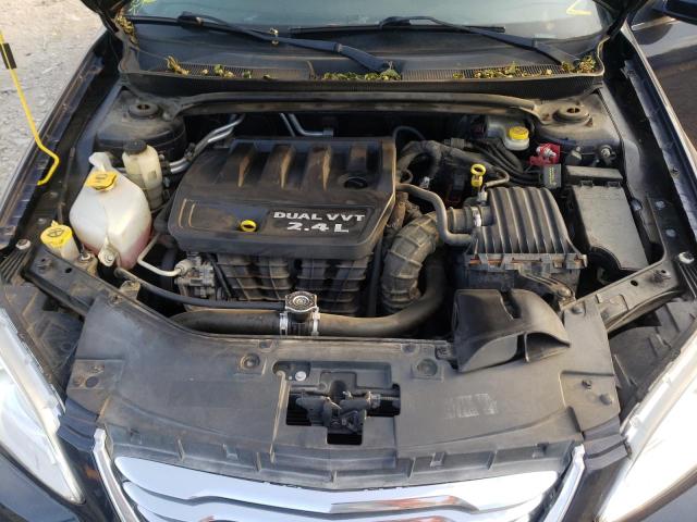 Photo 7 from auction – 2014 CHRYSLER 200 TOURIN with VIN 1C3CCBBB3EN176571