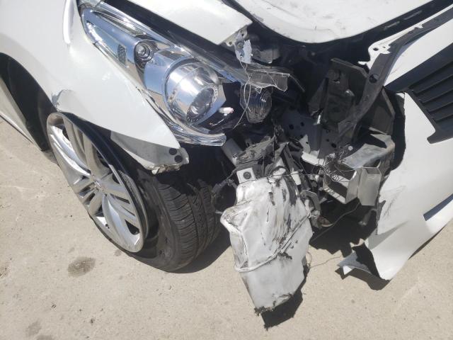 Photo 9 from auction – 2015 INFINITI Q40 with VIN JN1CV6AP7FM580672