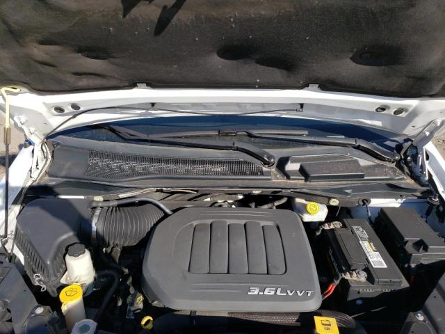 Photo 7 from auction – 2014 CHRYSLER TOWN & COU with VIN 2C4RC1BG7ER436663