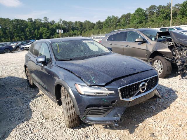 VOLVO V60 CROSS 2020 with VIN YV4102WK2L1037491 - Photo from auction
