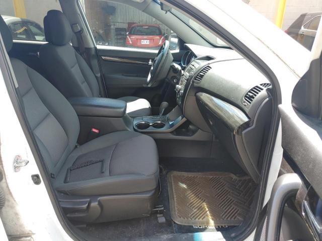 Photo 5 from auction – 2013 KIA SORENTO LX with VIN 5XYKTCA67DG393371