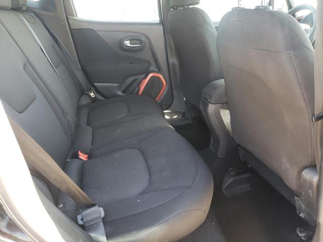 Photo 6 from auction – 2018 JEEP RENEGADE S with VIN ZACCJBAB9JPH59263