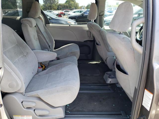 Photo 6 from auction – 2015 TOYOTA SIENNA LE with VIN 5TDKK3DC4FS571635