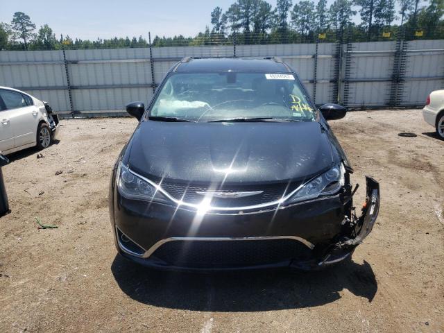 Photo 9 from auction – 2017 CHRYSLER PACIFICA T with VIN 2C4RC1BG1HR688168