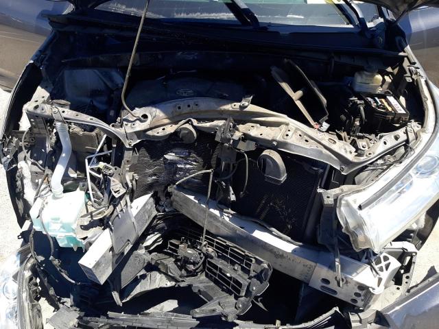 Photo 7 from auction – 2017 TOYOTA HIGHLANDER with VIN 5TDKZRFHXHS511613