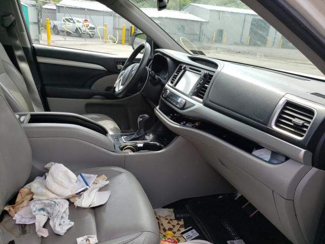Photo 5 from auction – 2016 TOYOTA HIGHLANDER with VIN 5TDJKRFH8GS233809