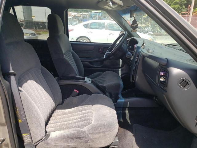 Photo 5 from auction – 2002 CHEVROLET BLAZER with VIN 1GNDT13W12K216131