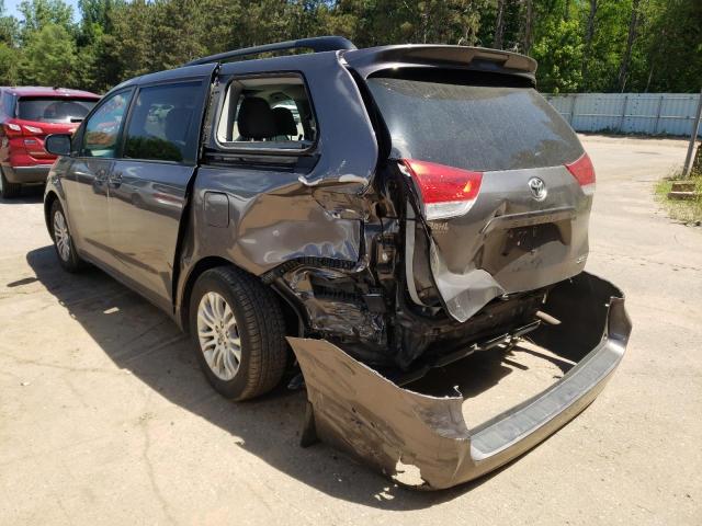Photo 3 from auction – 2014 TOYOTA SIENNA XLE with VIN 5TDYK3DC0ES418405