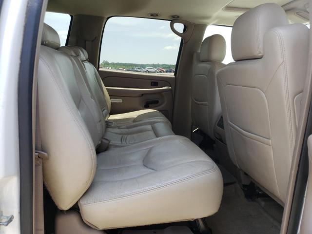 Photo 6 from auction – 2004 CHEVROLET SUBURBAN K with VIN 3GNFK16Z44G240645