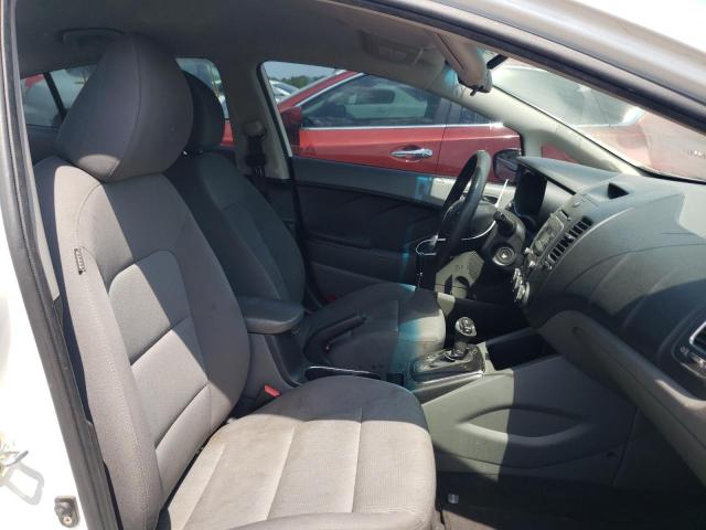 Photo 5 from auction – 2017 KIA FORTE LX with VIN 3KPFK4A75HE068191