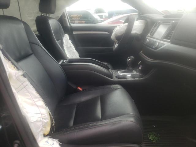 Photo 5 from auction – 2017 TOYOTA HIGHLANDER with VIN 5TDJZRFH8HS394822