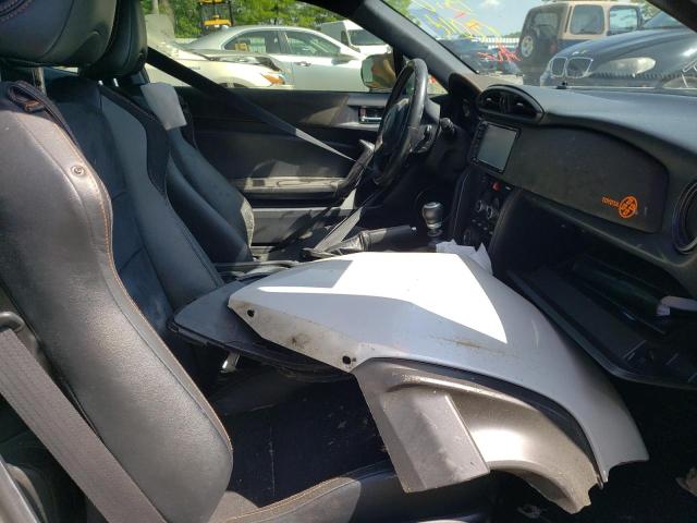 Photo 5 from auction – 2017 TOYOTA 86 BASE with VIN JF1ZNAA11H9708681