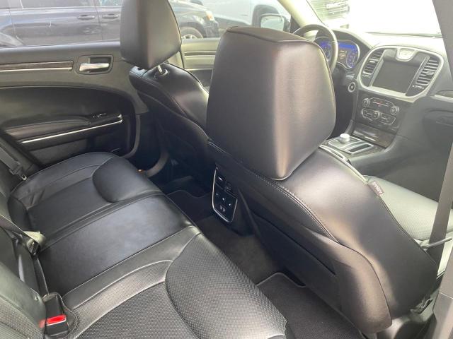 Photo 6 from auction – 2016 CHRYSLER 300C with VIN 2C3CCAET6GH156616