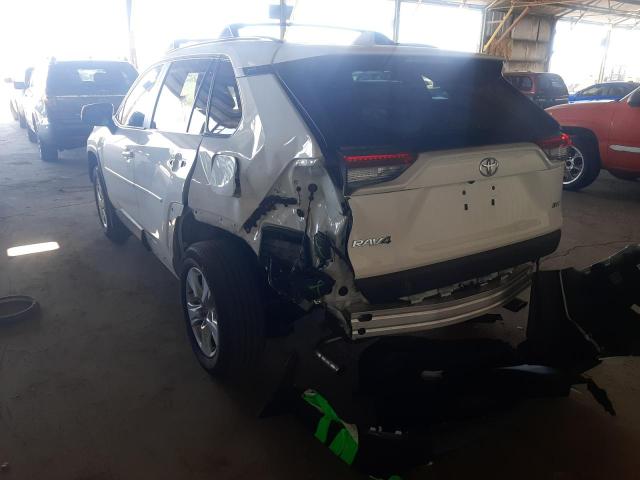 Photo 3 from auction – 2021 TOYOTA RAV4 XLE with VIN 2T3W1RFV0MC158565