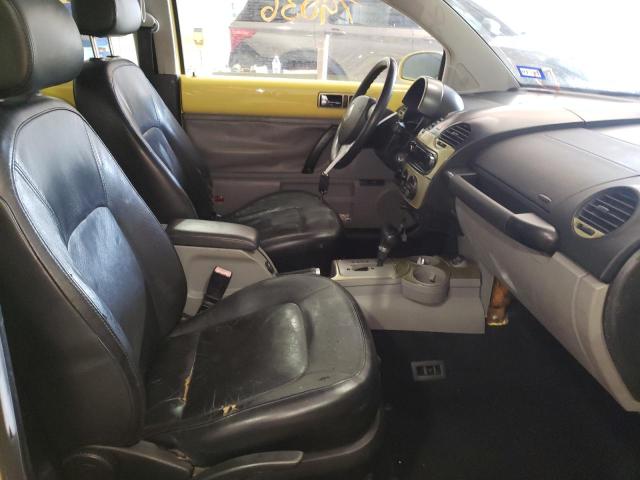 Photo 5 from auction – 2005 VOLKSWAGEN NEW BEETLE with VIN 3VWCD31C75M400036