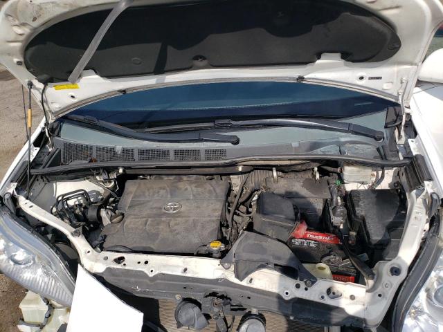 Photo 7 from auction – 2012 TOYOTA SIENNA XLE with VIN 5TDYK3DC7CS220286