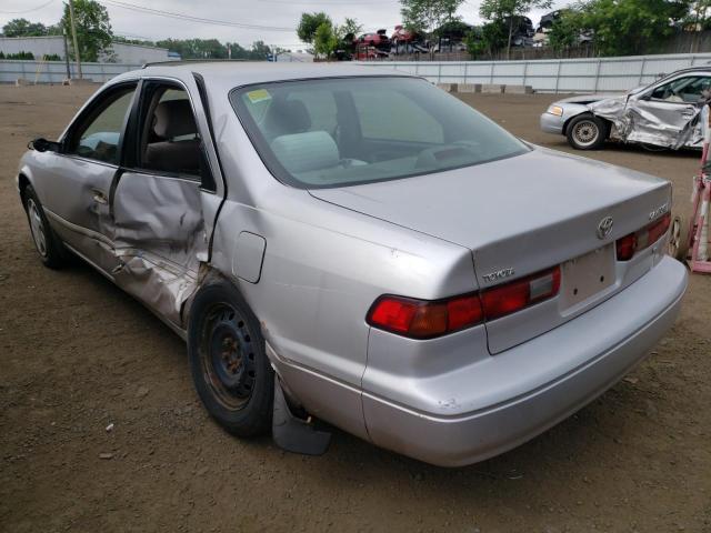Photo 3 from auction – 1998 TOYOTA CAMRY CE with VIN 4T1BF22K3WU043262