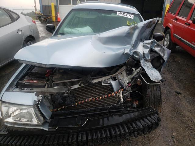 Photo 9 from auction – 2005 MERCURY GRAND MARQ with VIN 2MEFM74W85X655620