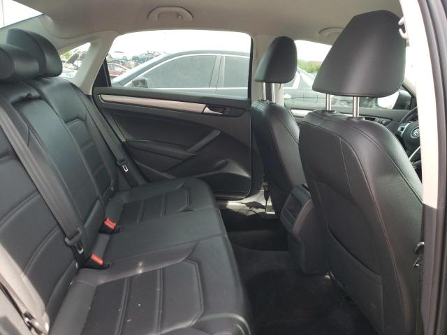 Photo 6 from auction – 2015 VOLKSWAGEN PASSAT S with VIN 1VWAT7A33FC122272