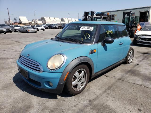Photo 2 from auction – 2007 MINI COOPER with VIN WMWMF33597TT56056