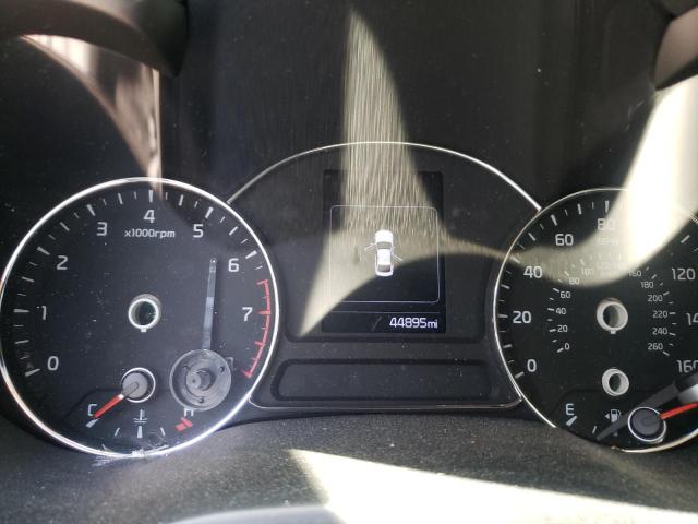Photo 8 from auction – 2018 KIA FORTE LX with VIN 3KPFK4A70JE273472