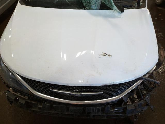 Photo 7 from auction – 2017 CHRYSLER PACIFICA T with VIN 2C4RC1DG4HR518187