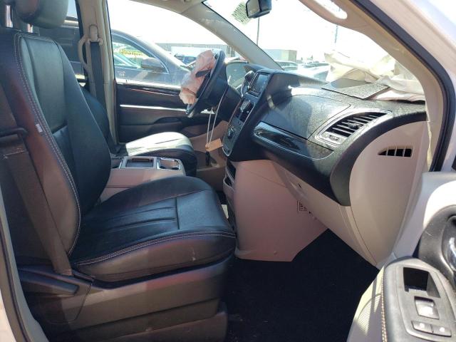 Photo 5 from auction – 2015 CHRYSLER TOWN & COU with VIN 2C4RC1BG2FR754529