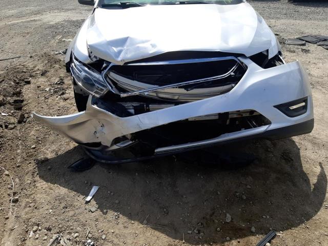 Photo 9 from auction – 2016 FORD TAURUS LIM with VIN 1FAHP2F89GG111497