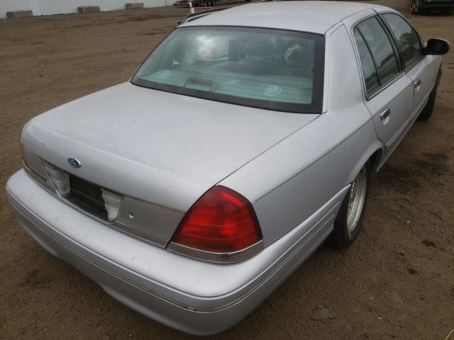 Photo 4 from auction – 2001 FORD CROWN VICT with VIN 2FAFP74W41X133950