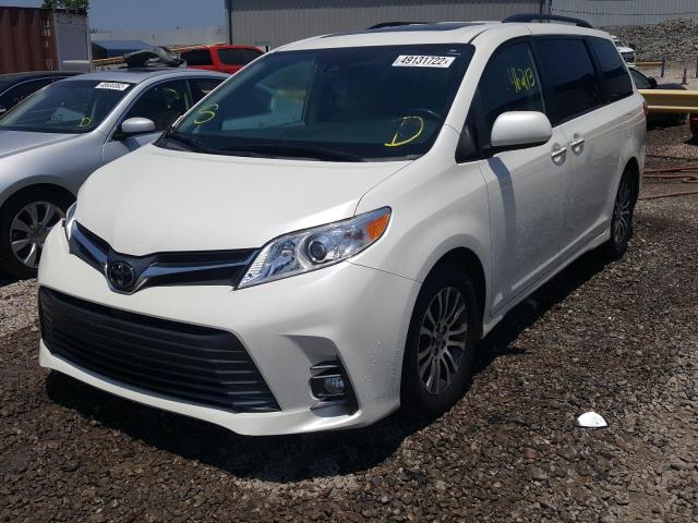 Photo 2 from auction – 2019 TOYOTA SIENNA XLE with VIN 5TDYZ3DC9KS970010