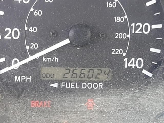 Photo 8 from auction – 2000 TOYOTA CAMRY CE with VIN 4T1BG22K3YU621666