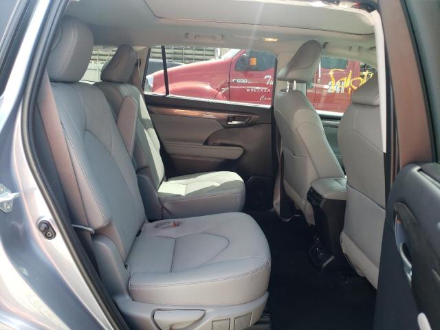 Photo 5 from auction – 2021 TOYOTA HIGHLANDER with VIN 5TDFZRBH5MS097433