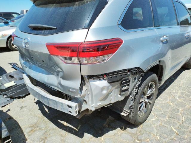 Photo 9 from auction – 2017 TOYOTA HIGHLANDER with VIN 5TDBZRFH3HS461170