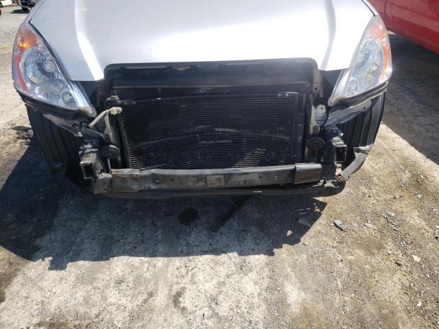 Photo 9 from auction – 2004 HONDA CR-V LX with VIN SHSRD78414U228570