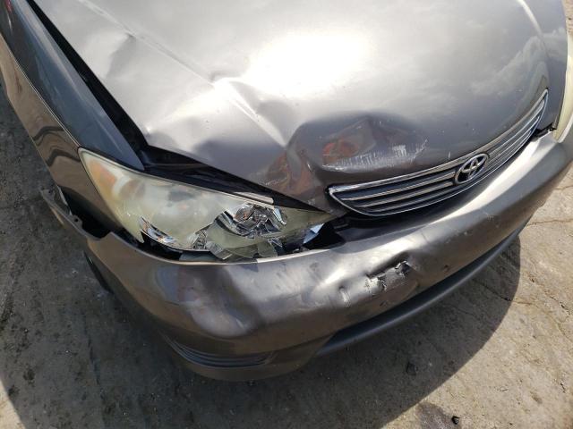 Photo 9 from auction – 2005 TOYOTA CAMRY LE with VIN 4T1BE32K65U993574
