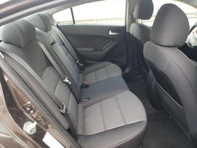 Photo 6 from auction – 2017 KIA FORTE LX with VIN 3KPFL4A72HE152384