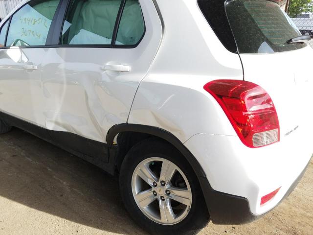 Photo 9 from auction – 2018 CHEVROLET TRAX LS with VIN KL7CJNSB8JB570658